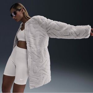 Nike Women's Sportswear Loose High Pile Allover Swoosh Bear Jacket size XL